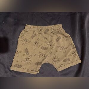Star Wars baby yoda Kids Tan Shorts